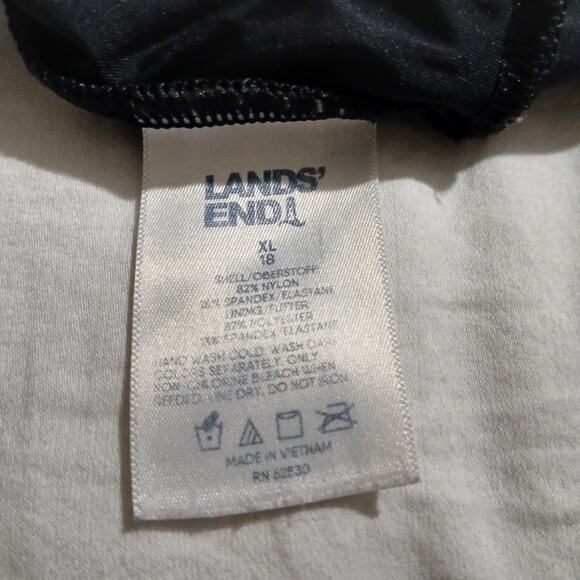 LANDS' END Modest XL black swimsuit skirted-bottom adjustable straps - Picture 2 of 8